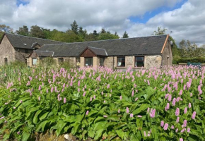 Charming Parlour Cottage at Tinto Retreats near Biggar